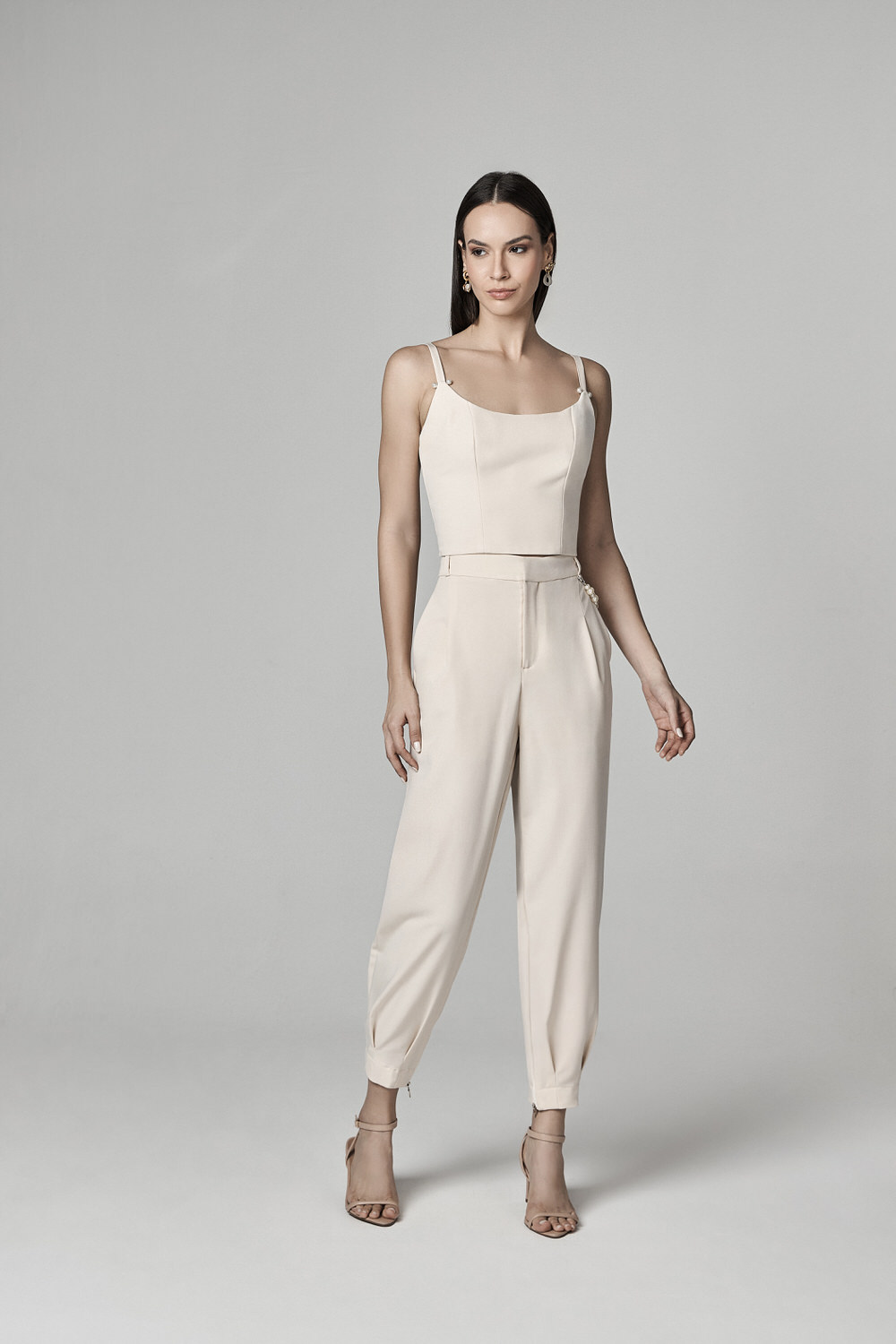 1011127005-OFF-10654505-OFF-1.jpg 9b256cdbc19ebe1481b6ee4968b030e6