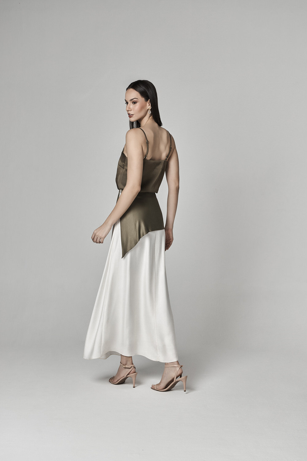 1011130905-10385705-2.jpg 0ba4f900710bcc189bf662ec897ac69b